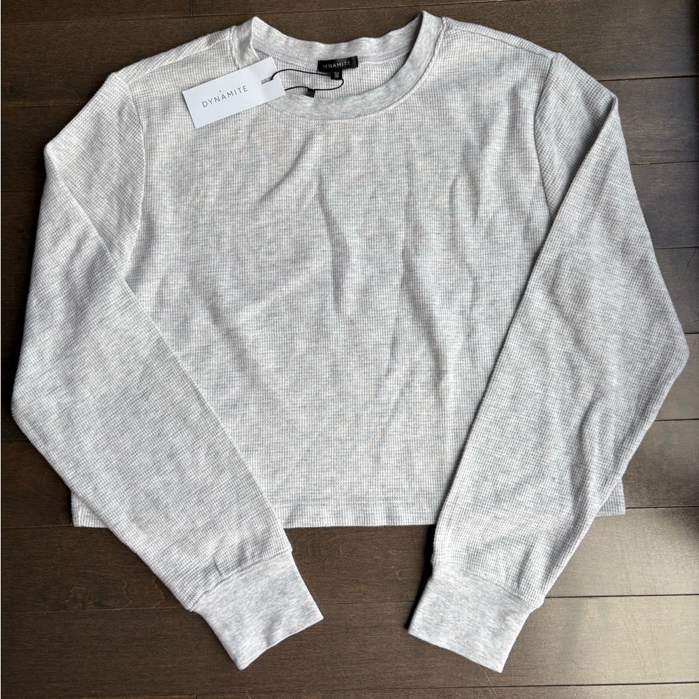 Dynamite Monkland Waffle Knit Cropped Crewneck Top NWT Grey Size L